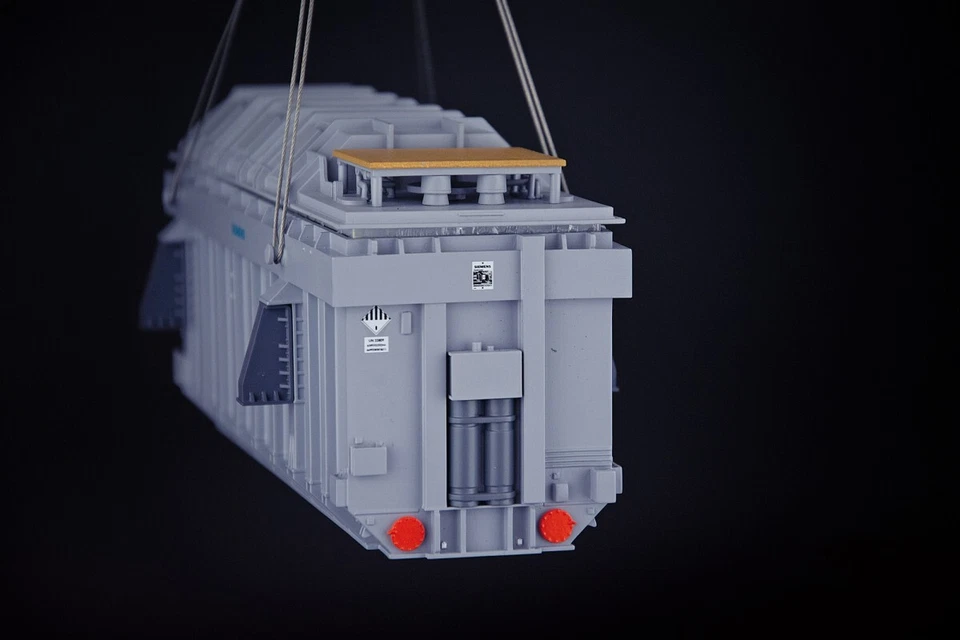 Siemens Heavy Transformer Load with Lifting Cables - IMC 1:50 Scale #33-0174 New - Image 4 of 4