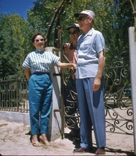 Vintage Stereo Realist Photo 3D Slide GATE POSE Double J Ranch Lucerne Valley CA