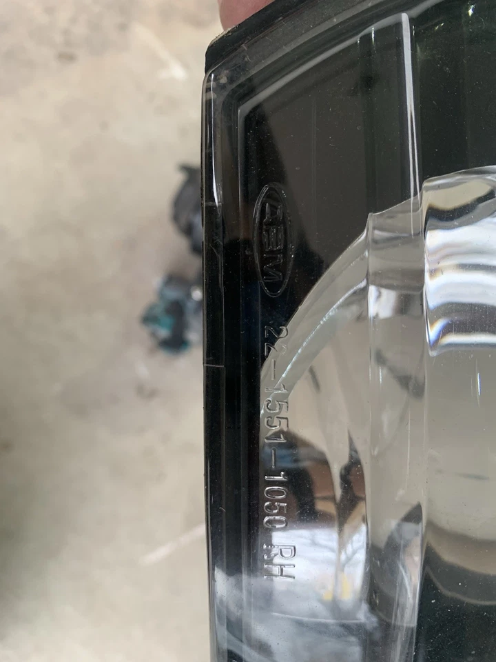 1993-2001 Subaru Impreza Headlight Assemblies Smoke Lens With Bulbs - Image 4 of 4