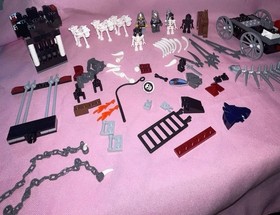LEGO Castle Skeletons' Prison Carriage #7092 100% Complete (Built For Display)
