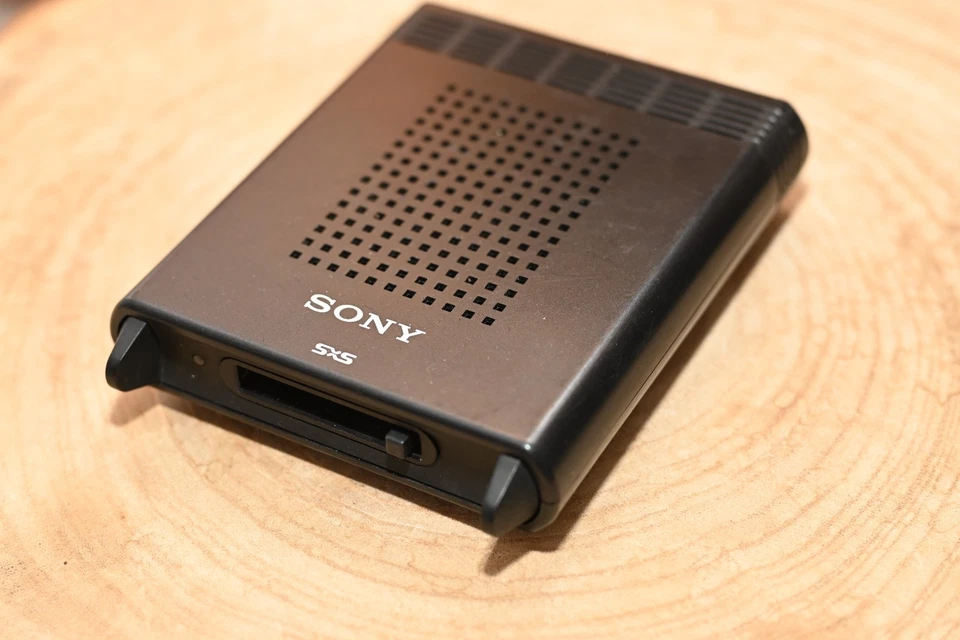 SONY SBAC-US10 SxS Memory Card USB Reader - Image 3 of 4