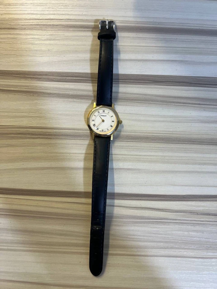 Vintage Burberrys Quartz Watch – Gold-Tone Case, Roman Numeral Dial - Image 3 of 4