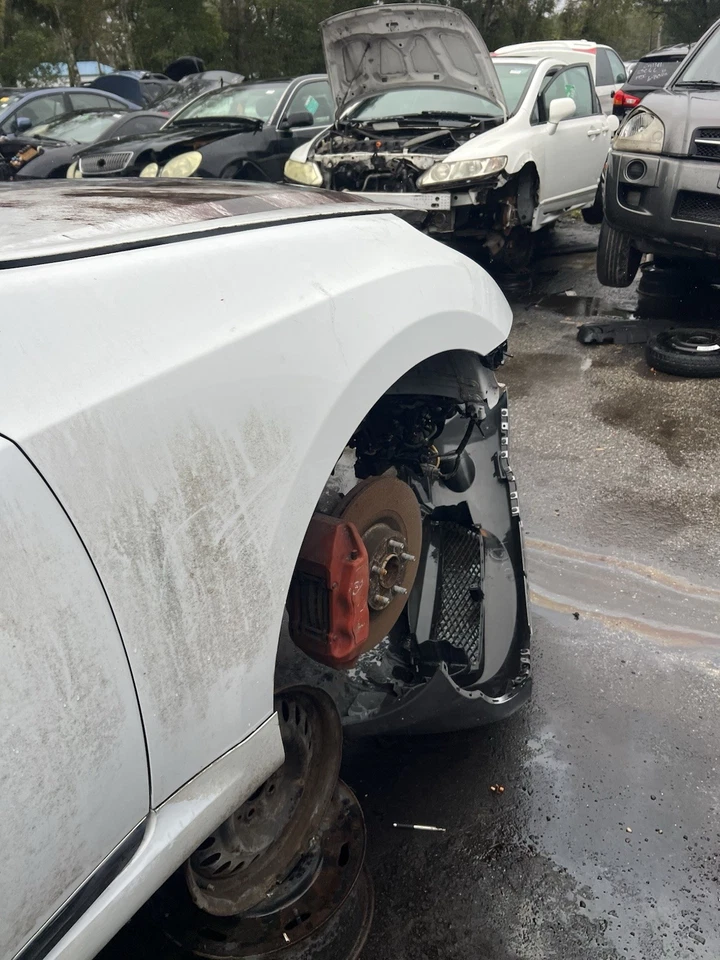 Guardabarros delantero derecho del lado del pasajero Hyundai Equus 2011-2014 con revestimiento OEM Foto 4 de 4