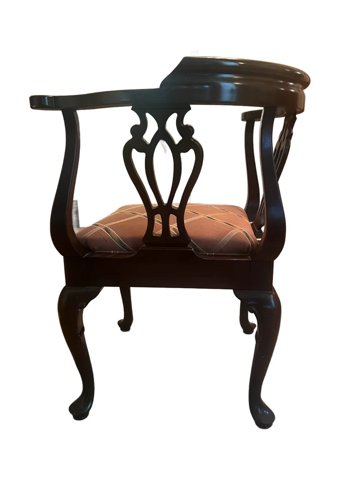 Silla esquinera vintage c. 1980 Ethan Allen corte georgiana reina Ana cereza Foto 3 de 4