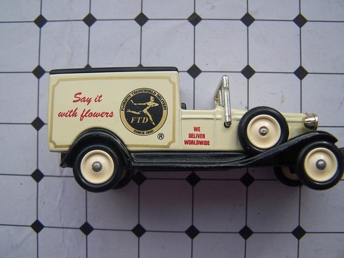 LLEDO, PACKARD, TOWN VAN, 1933, INTERFLORA, LIMITED EDITION, RARE, VINTAGE