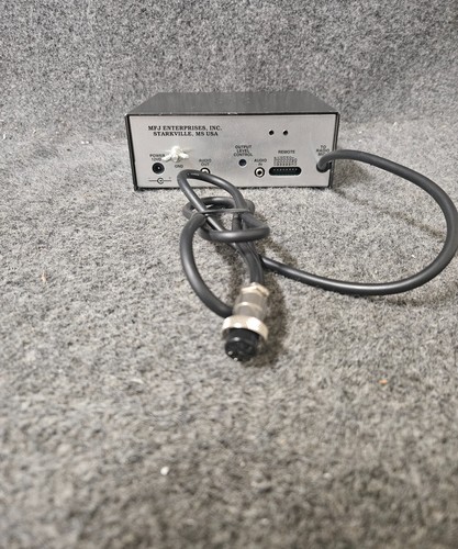 MFJ-434 Ham Radio Voice Keyer with Cables for Contesting and DX'ing - Picture 2 of 2