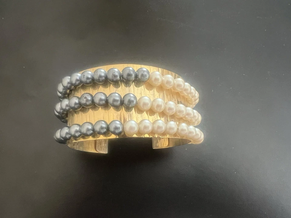 Pulsera Bisagras Tono Dorado Adornada con "Perlas" ENVÍO GRATUITO Foto 3 de 4