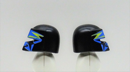 2 X Helmet Closed Black with Print Playmobil To Space Knight Armor HE29 - Picture 4 of 5