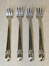 TOWLE Stainless 18/8 Flatware Ariel Glossy 4 Cocktail Forks 5 3/4" EXCELLENT!