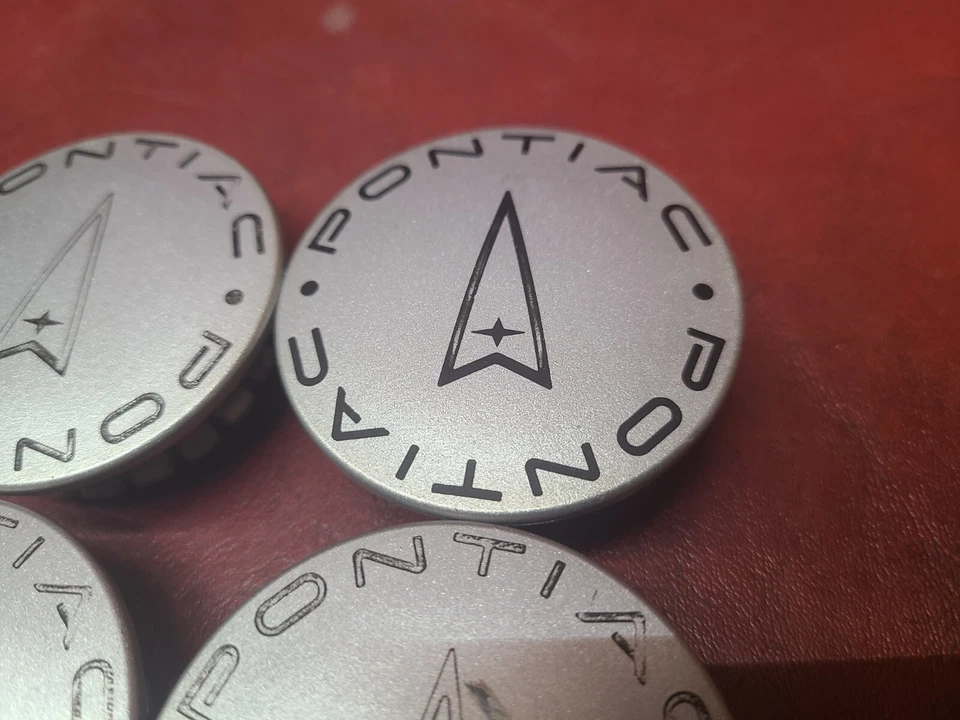 Tapacubos centrales Pontiac G5 G6 Vibe Grand Prix Am 1996-2011 muchos más Foto 4 de 4