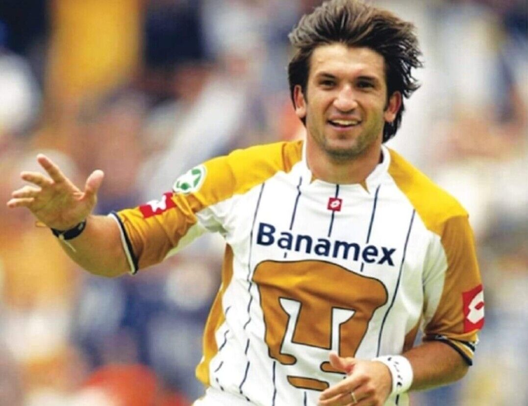 Lotto Pumas UNAM Retro Bicampeonato 2004 Long Sleeve | eBay Lotto Pumas UNAM Retro Bicampeonato 2004 Long Sleeve | eBay