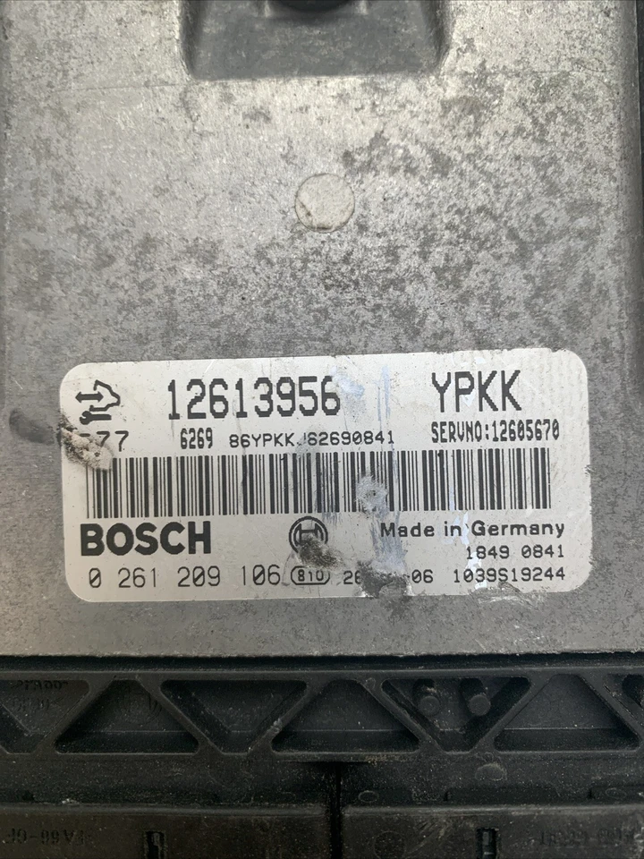 Cadillac SRX ECU ENGINE CONTROL UNIT -12613956 / 0261209106 - Image 2 of 4