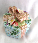 Fitz and Floyd Gift with Ribbon Lidded Trinket Box