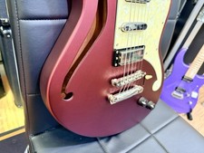 ✨1/50✨ D'Angelico Deluxe Bedford SH Limited Edition Matte Wine Semi Hollow!