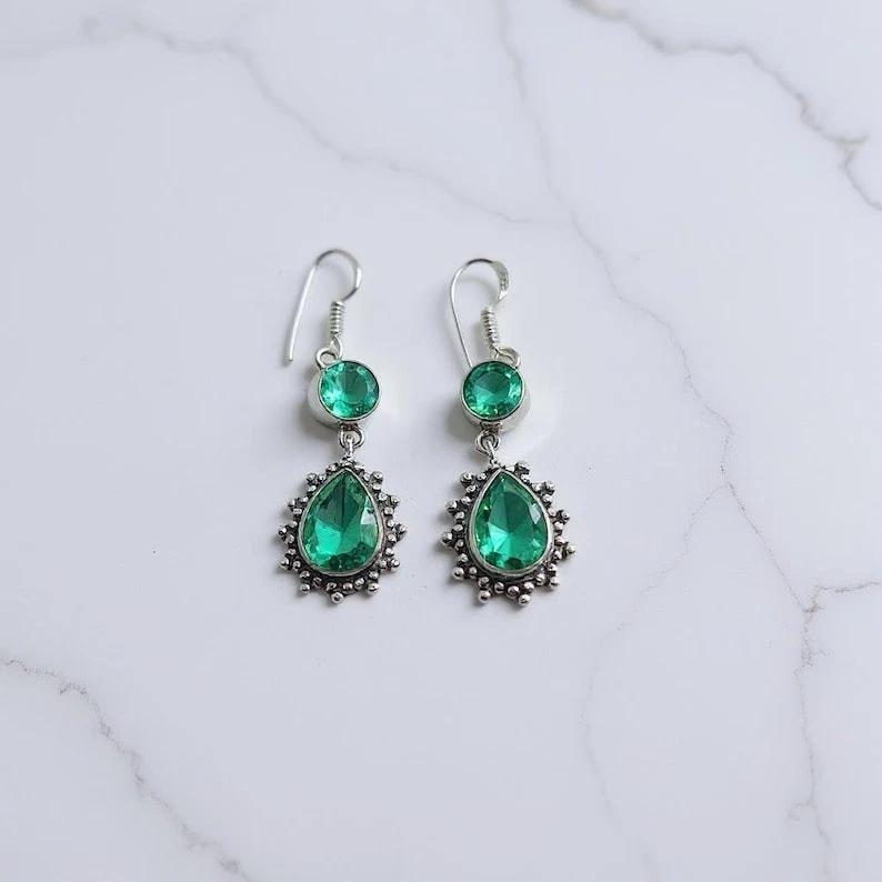 Brincos de apatita verde premium | Pendurados de pedra preciosa lágrima | Cristal de cura - Imagem 4 de 4