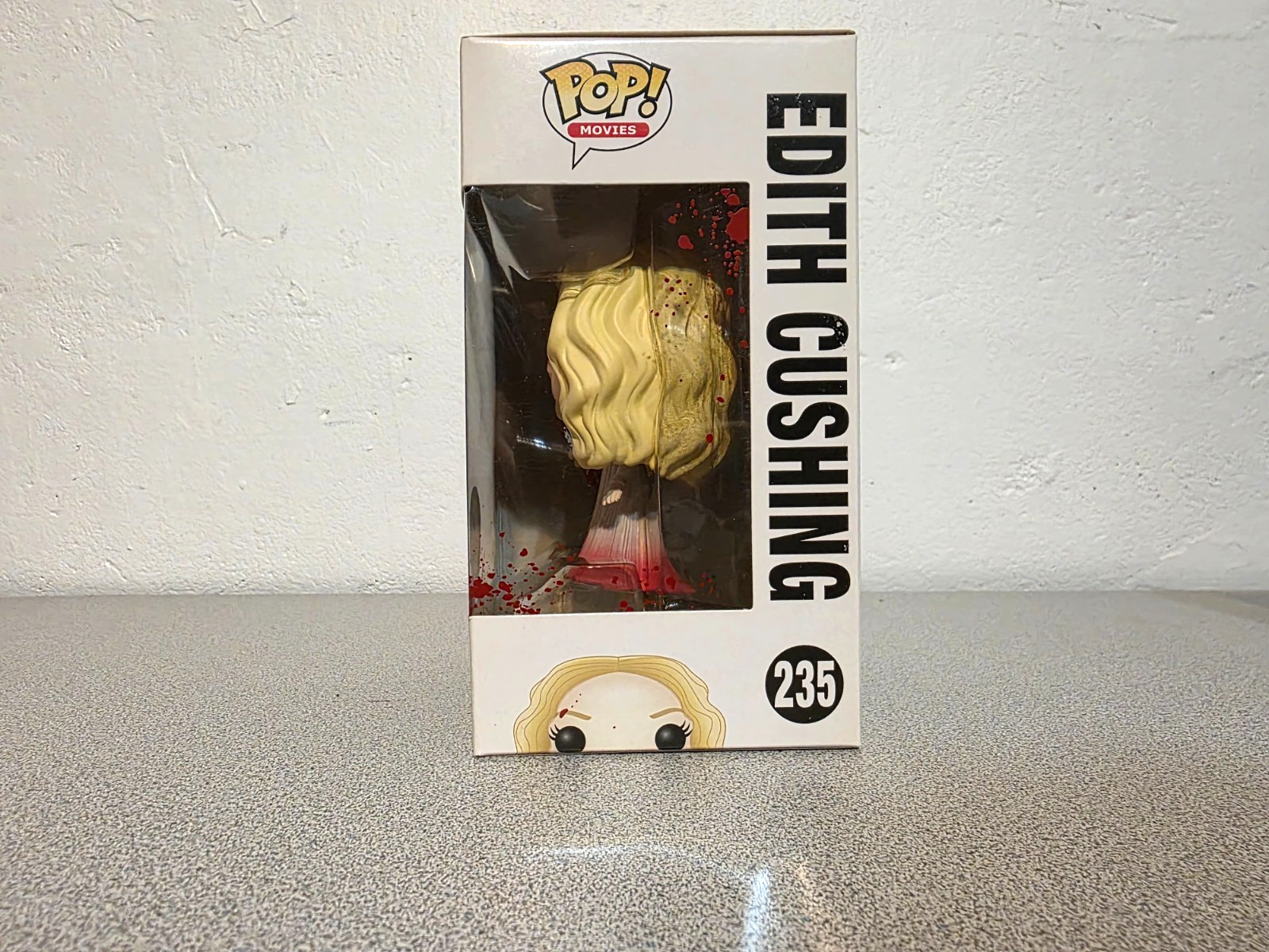 En Oferta #235 Edith Cushing With Knife (Bloody) - Imagen 3