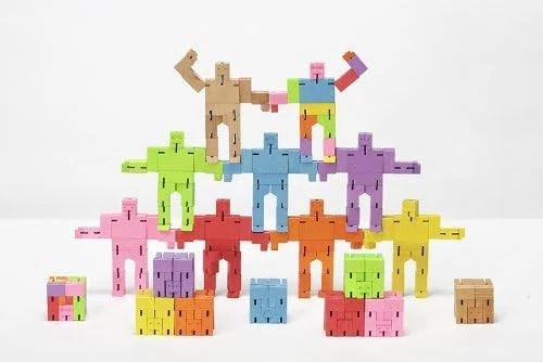 Деревянная игрушка Areaware DWC4R Micro Cubebot - красная - Изображение 4 из 4