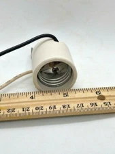 Light Socket 2148  Medium Base Porcelain Incandescent Lamp Holder Lot Of 6