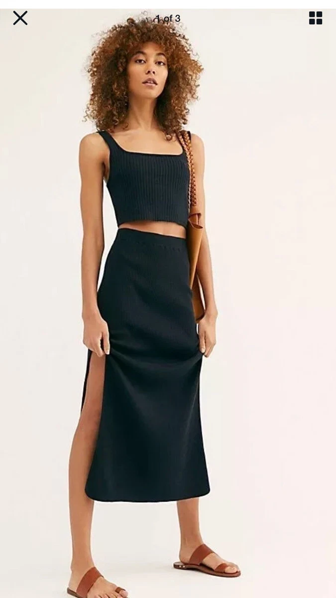 Black midi skirt ribbed top