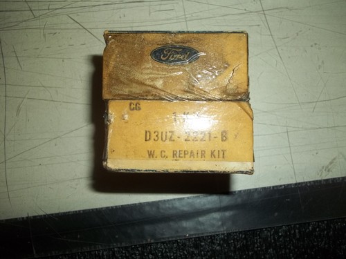 *New NOS Ford D3UZ-2221-B Cylinder Repair Kit - Picture 2 of 3