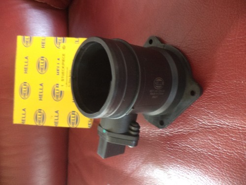 debimetre audi a4 a6 passat hella 8et358095051 neuf - Imagen 2 de 6