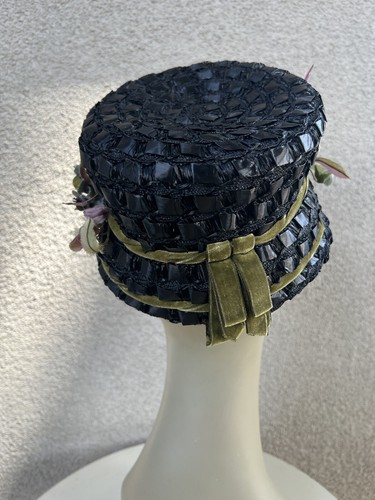 Vtg 60s Church Bucket Hat Black Straw Faux Flowers 22” Mr Frank - Picture 6 of 12
