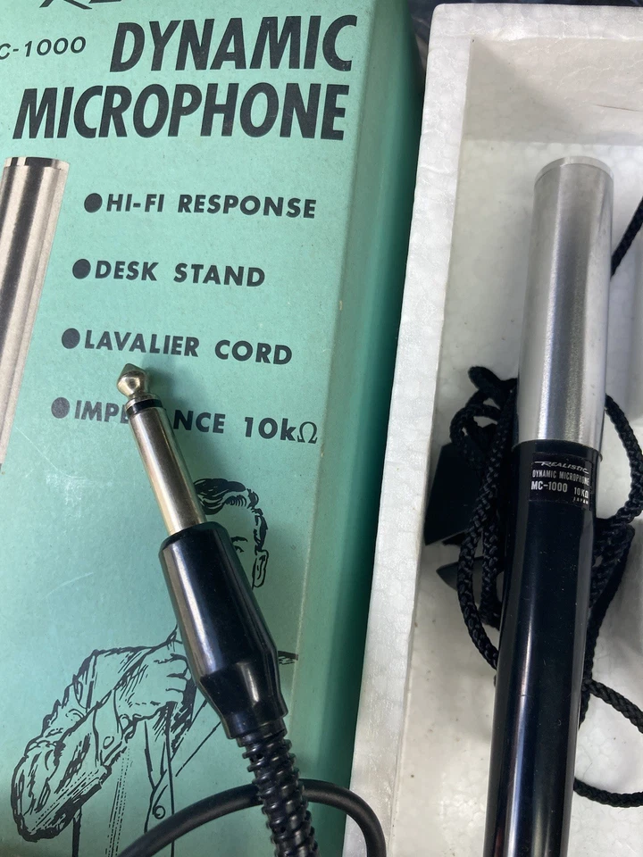 Realistic MC-1000 Dynamic Microphone- Made For Desk Stand Lavalier- Original Box - Image 4 of 4