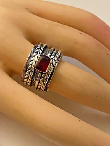 STERLING SILVER 925 SPINNER RING SIZE 7 WITH 1.5CT RED GARNET 9.6 GRAMS