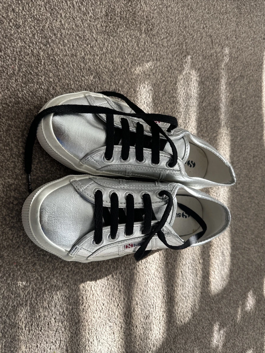 Superga Unisex s Cotu Classic Leather Trainers. Silver. UK 5