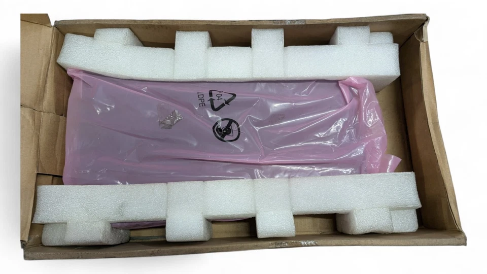 Juniper EX2200 48 Port port Gigabit Switch EX2200-48T-4G - Image 4 of 4