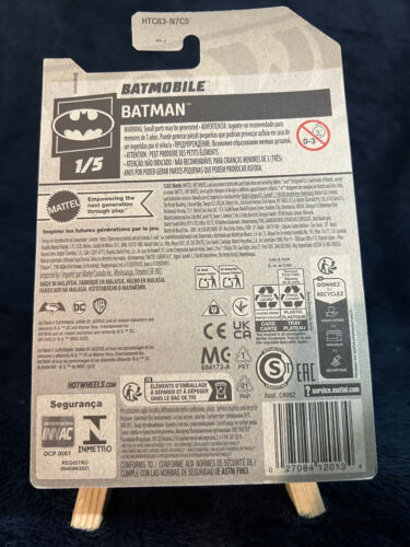 Hot Wheels Batmobile - Black (Batman v Superman) - Picture 2 of 2