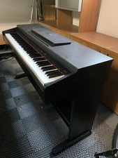Yamaha keyboard YDP-121