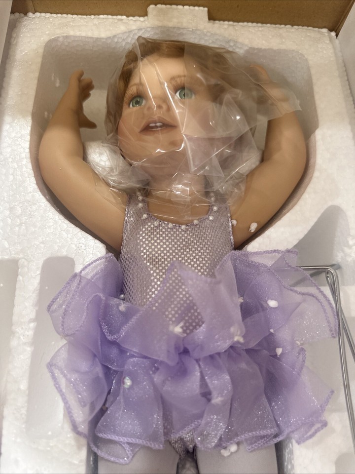 Figurine The Ashton-Drake Galleries – Violet Watres, Evening Sunrise
