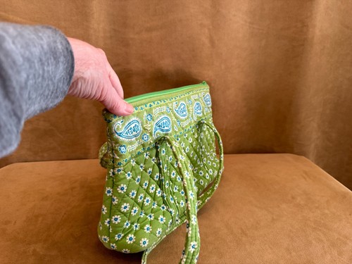 Vera Bradley Manzana Verde Margarita Bolso Monedero Retirado Bolso de Mano Bolso de Hombro Aldeano - Imagen 7 de 9