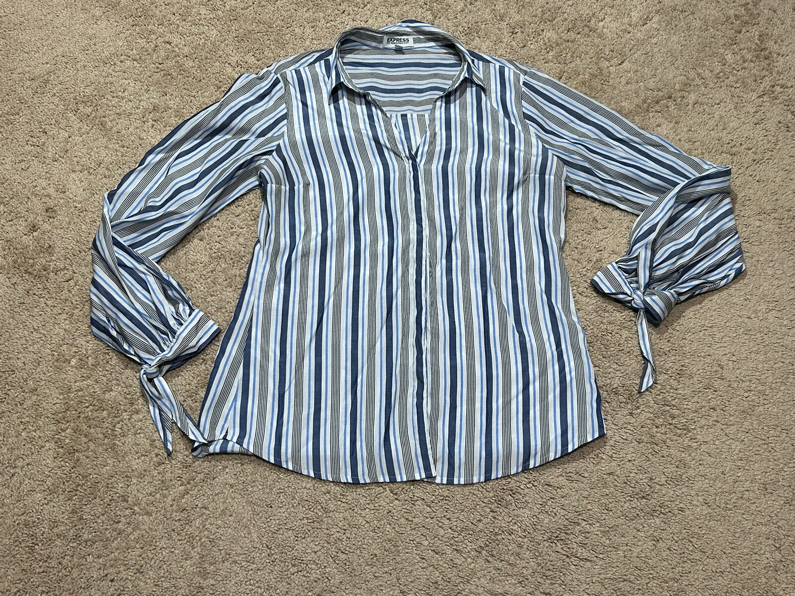 Express Womens Shirt Size Medium Multicolor Striped Portofino Slim Fit Classic