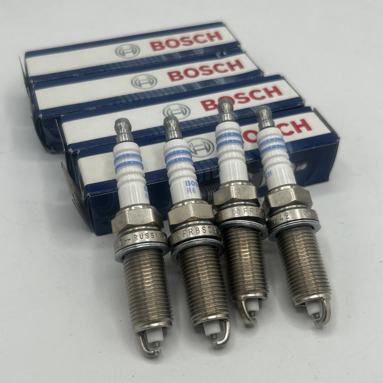 Bosch Set of 4 Ignition Spark Plugs for Peugeot 208 2008 Partner 308 1.6 VTi