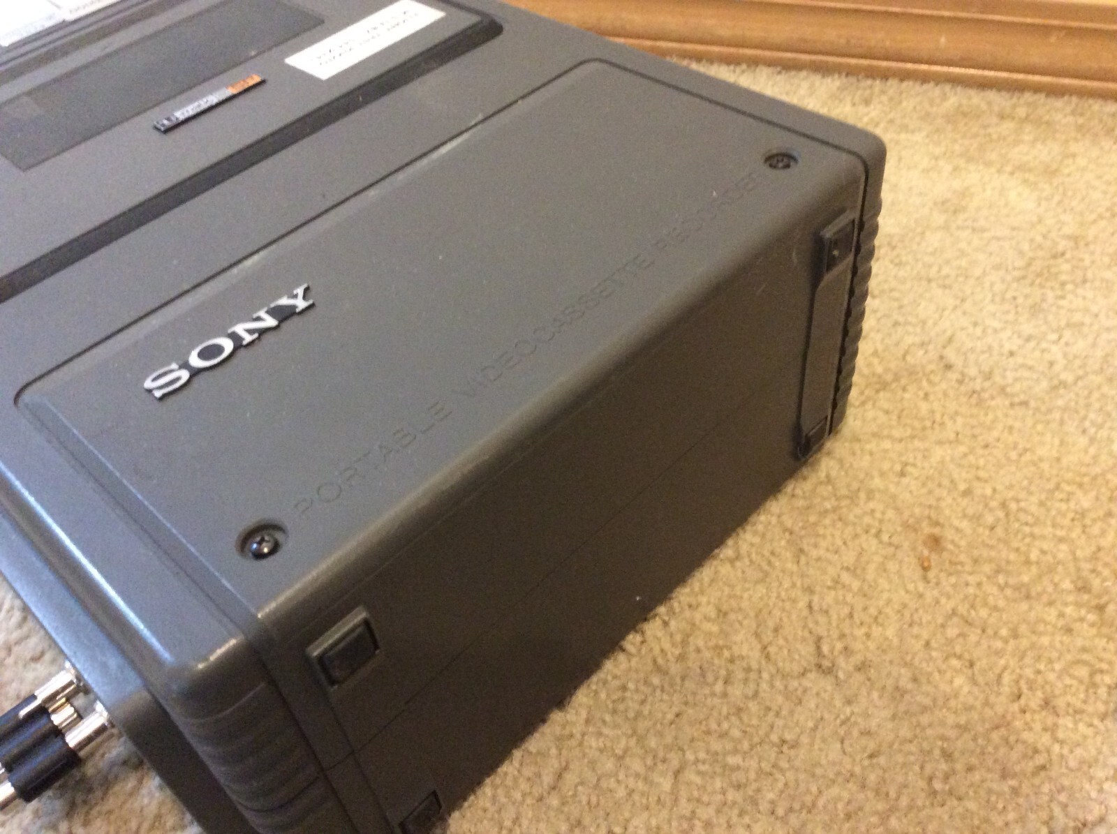 Sony UMatic S SP VO8800 Portable Videocassette Recorder eBay