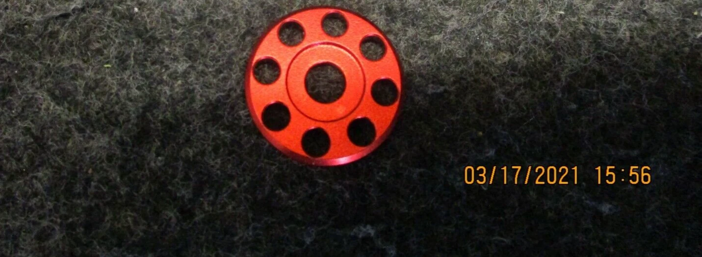 Honda CR125 2004 DOCWOB red alloy petrol tank top hat washer fitting kit
