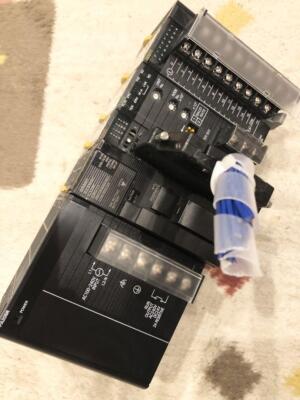 OMRON オムロンCJ1W-PA205R SYSMAC CJ2M CPU11 OMRON CJ1W-PA205R/CJ2M-CPU11/CJ1W-ID231/CJ1W-CLK23/CJ1W