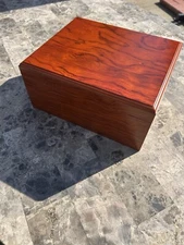 J. C. Newman Cigar Co. HUMIDOR CHAMPION