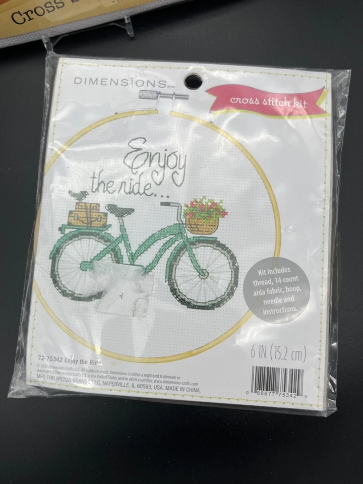 Kit Crewel Punto de Cruz Contado Dimensiones LOTE Precious Moments La Oficina Foto 4 de 4