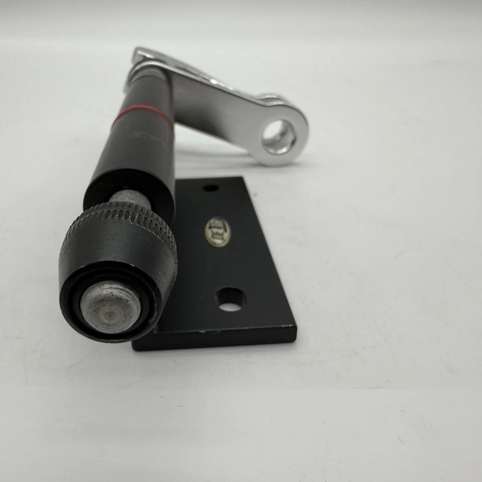 Enganches de bicicleta originales de Delta Cycle - Sostiene bicicletas de forma segura en auto/camión usados Foto 3 de 4