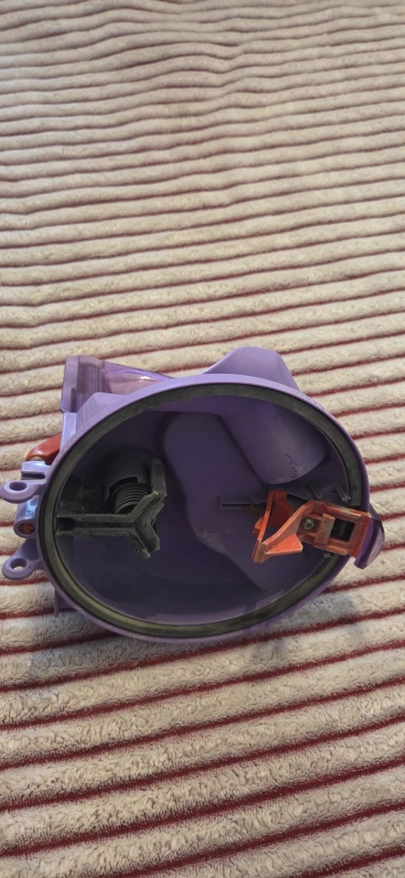 Aspiradora Dyson DC14 DC15 tapa mango superior liberación para piezas de bote de suciedad ciclónico Foto 2 de 3