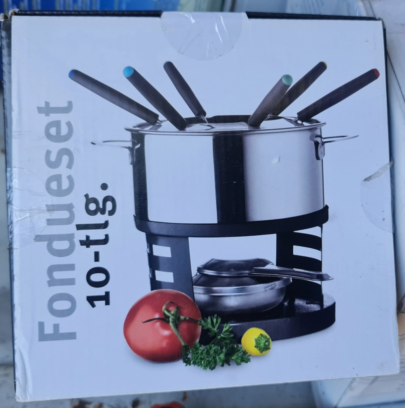 Fondue Set Domestic by Mäser with Burner. Stainless steel 10 pieces for 6 people
Opens in a new wind