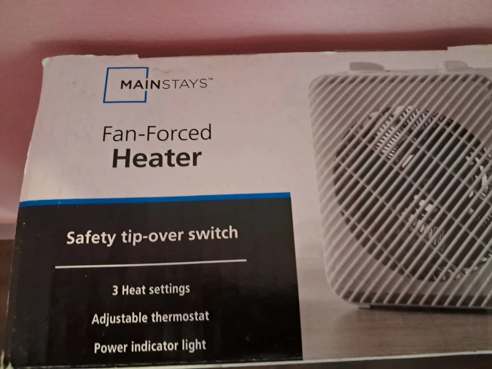 MAINSTAYS 1500W 3-Speed Eletric Fan-Forced Space Heater HF-1008W, White - Image 3 of 4