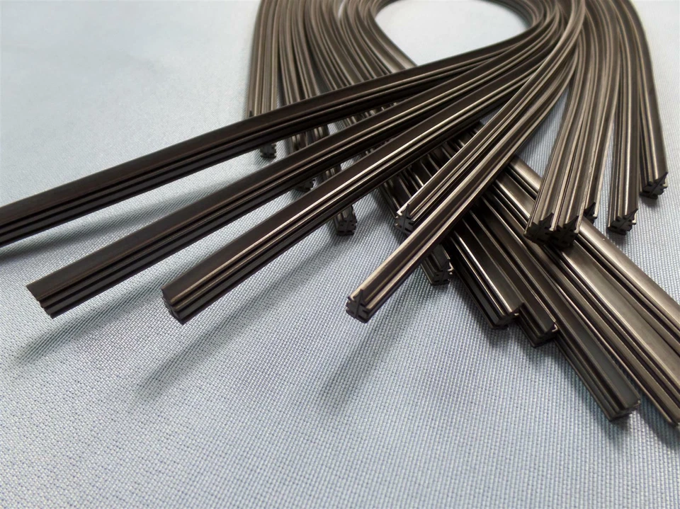 6 gommini tergicristallo 700 mm gomma di ricambio per tergicristalli Bosch Aerotwin - Immagine 3 di 3