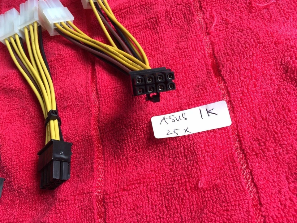 1x Dual 6 Pin to 8 Pin PCIe Nvidia ATI GTX GPU Video Card Power Cable (5") - Image 3 of 3