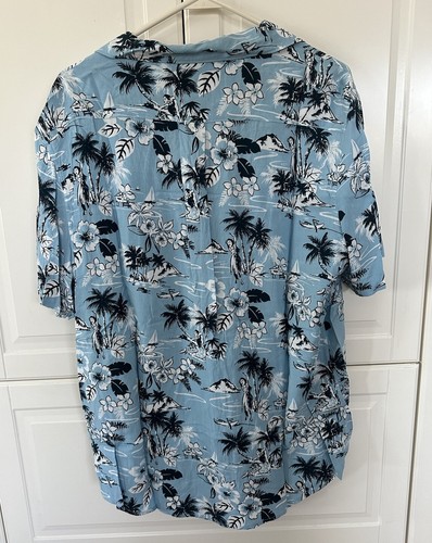 C&C California Men's Button Up Hawaiian Shirt Medium - Picture 4 of 4