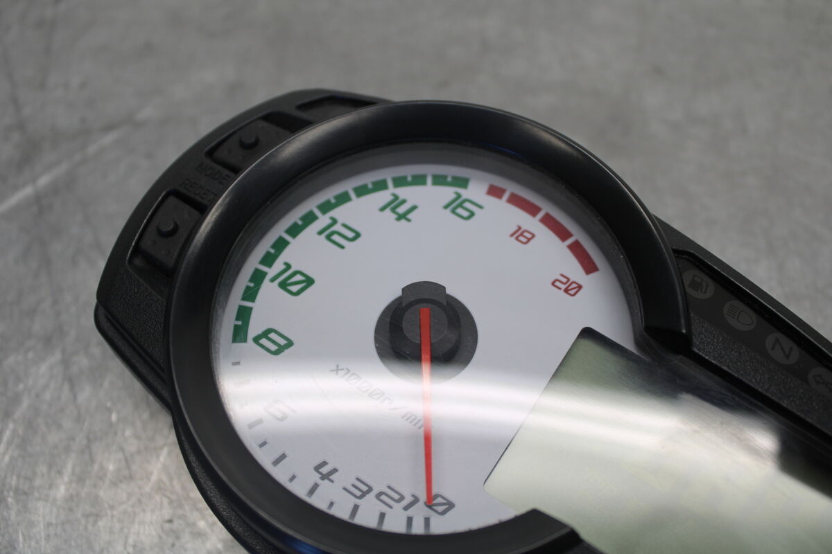 09-12 KAWASAKI NINJA ZX6R SPEEDO TACH GAUGES DISPLAY CLUSTER 09-12 KAWASAKI NINJA ZX6R SPEEDO TACH GAUGES DISPLAY CLUSTER