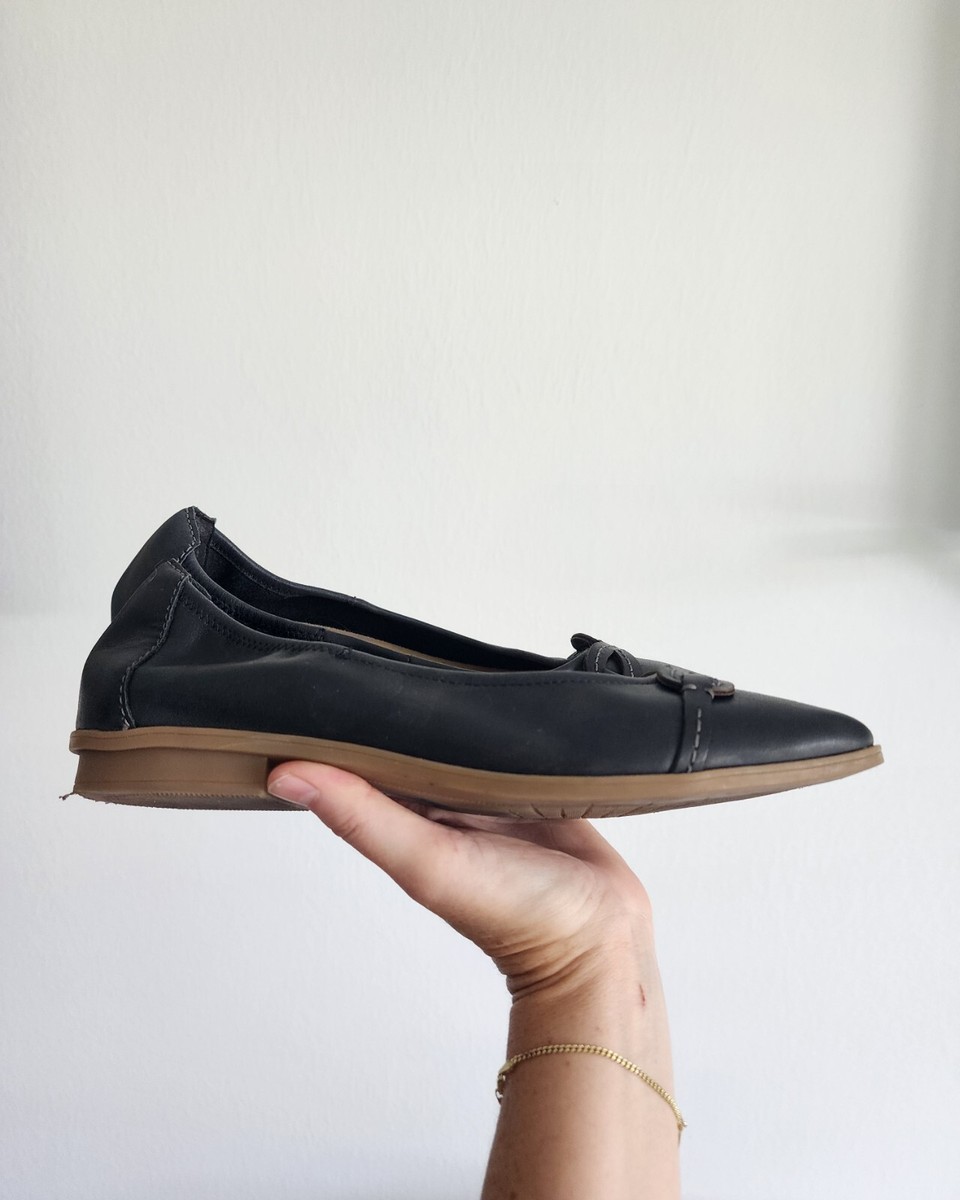 CLARKS スニーカー 軽量 キャンバス レザー カジュアル Clarks Collection Leather Slip On Flats Shoes Women's Black